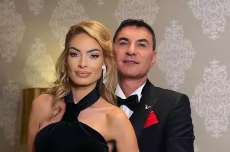 Valentina Pelinel, totul despre căsnicia cu Cristi Borcea și regulile după care își cresc cei trei copii: „Îi răsfățăm, dar trebuie să-și câștige meritele”
