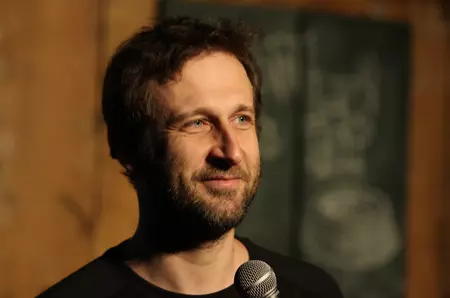 Cine este Radu Isac de la Asia Express 2026. E comediant, locuiește în Anglia și a participat la iUmor