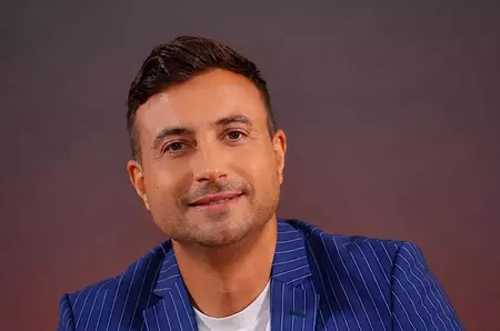 Valentin Sanfira, dezvăluiri emoționante la aproape jumătate de an de la divorțul de Codruța Filip: „M-a îngenuncheat viața, mi-a rupt bucăți din suflet, am căzut, dar nu am rămas jos”