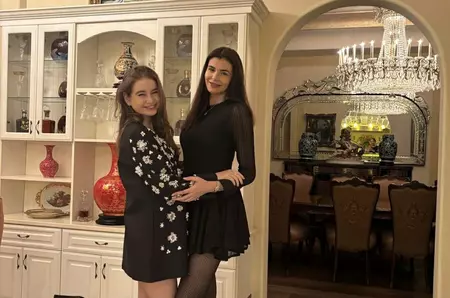 Cu ce se ocupă Monica Gabor în America. A eșuat în mai multe afaceri: „Nu are nicio afacere. Ramona e cu astea, cu parfumurile!”