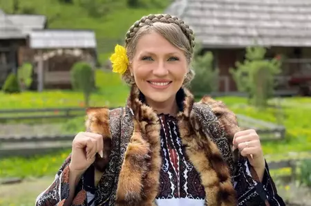 Mirela Vaida a răbufnit la adresa celor care îi critică fiecare mișcare: "Reveniți-vă că vă îmbolnăviți de ficat! Cu cât ne urâți mai tare, ne ridicați cota"