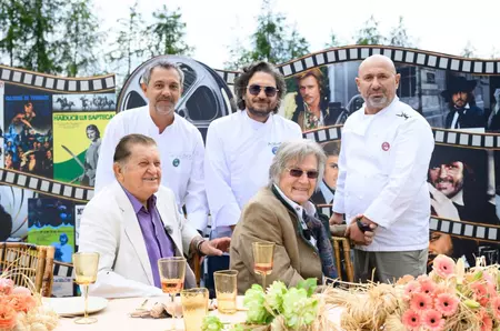 Florin Piersic, surpriză emoționantă la MasterChef, la 90 de ani. Fiul său cel mic și nora au venit din Austria pentru a-i fi alături: "Nu m-am așteptat. Este un gest extraordinar"