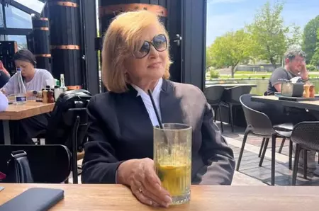 Au anunțat acum, șocul e uriaș! România, iar în lacrimi amare și haine de doliu...A MURIT și vocea de aur! Am pierdut un talent uriaș, o voce care a făcut istorie și care nu va fi uitată niciodată! ADIO, doamnă iubită!