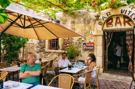 Din 1971, nimic n-a mai fost la fel: povestea satului din Sicilia care a devenit celebru datorită filmului „Nașul”