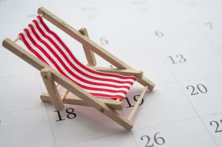 Când este următoarea minivacanță din 2026 și câte zile libere legale au mai rămas până la sfârșitul anului