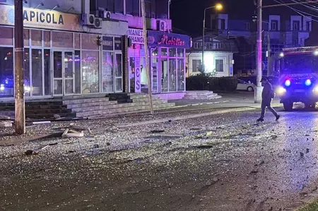 Mărturiile unor oameni din Galați, despre momentul prăbușirii dronei rusești: „Am văzut explozia din pat. E la 2 blocuri de noi. Am crezut ca e o glumă Ro-Alert”