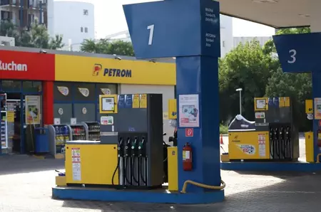 Benzina s-a scumpit luni, 20 iulie 2026. Cât costă un litru de benzină și motorină în București, Iași, Cluj-Napoca, Timișoara și Constanța