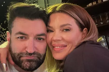 Imagine inedită cu Josephine, fetița lui Smiley și a Ginei Pistol. Cum a împodobit bradul de Crăciun