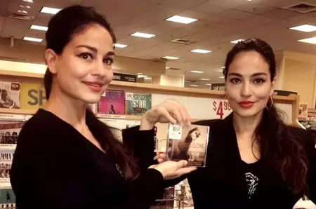 Gemenele din trupa Indiggo, reținute în SUA. De ce sunt acuzate surorile Gabriela și Mihaela Modorcea