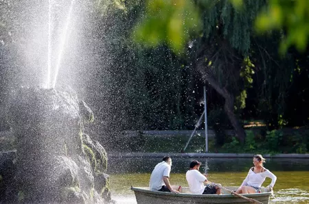 București, de la caniculă sufocantă la vijelii cu grindină și ploi torențiale