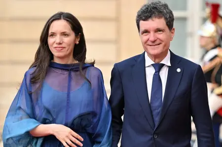 E oficial! Cât a plătit statul român pentru deplasările externe ale Primei Doamne Mirabela Grădinaru. La suma asta chiar nu se aștepta nimeni. Opt deplasări a bifat partenera lui Nicușor Dan