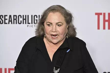 A fost zeița filmelor din anii ’80, o frumusețe care a făcut istorie, dar viața a dat de pământ cu ea, iar boala cumplită de care suferă i-a terminat cariera