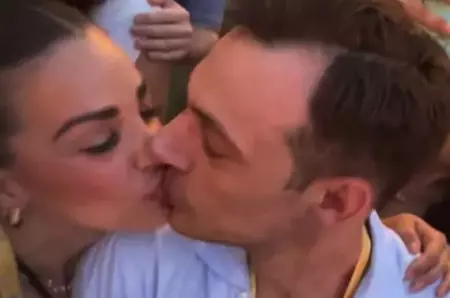 A spus "DA"!! Urmează nuntă mare în showbiz!! A cerut-o de soție când se aștepta mai puțin, la alergat, cu un inel de logodnă spectaculos