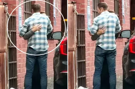 S-au ascuns după o mașină, pe o străduță lăturalnică și... n-au mai ținut cont de nimic! Au fost prinși de paparazzi într-un moment intim!