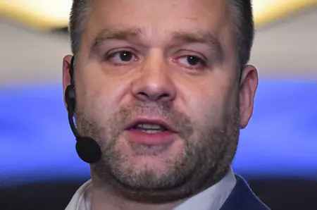 Semnul "divin" pe care Ciprian Ciucu l-a primit când a intrat în secția de vot. A știut că va ieși câștigător! „Așa este!”. Poza care s-a viralizat în mediul online! Mii de oameni au reacționat când au văzut-o / FOTO