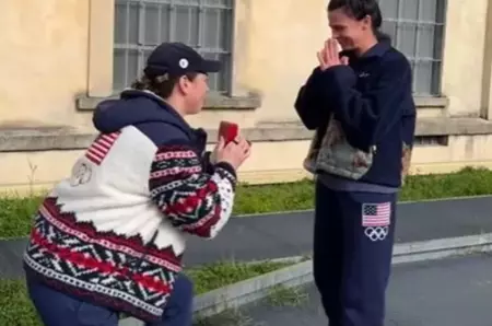 Cele două femei celebre s-au logodit! Se iubesc și nu se mai ascund! Mulți nici nu știau că au o relație! Asta da surpriză în showbiz!!