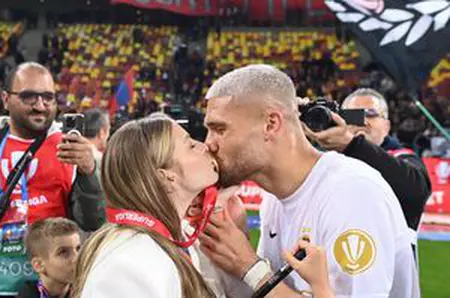 „Cea mai fericită de pe pământ!” » Antonia a întors toate privirile la petrecerea de titlu a celor de la FCSB