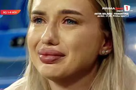 Cine este femeia care a izbucnit în lacrimi în tribune, după golul din Sănătatea Cluj - Craiova