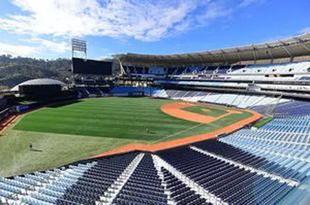 Stadionul-SF din Venezuela pentru care Maduro a investit masiv timp de 10 ani » 40.000 de locuri: destinat unui alt sport, NU fotbalului