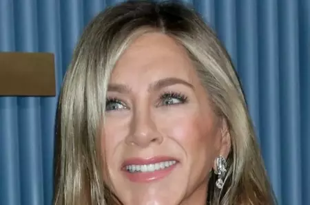 Jennifer Aniston își arată iubirea! Cine este Jim Curtis, noul ei partener, și ce diferență de vârstă îi desparte