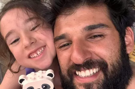 Ce scumpă e Carlotta! Fiica lui Richard Abou Zaki, în ipostaze adorabile. Cum a fost surprinsă alături de tatăl ei. 40 FOTO