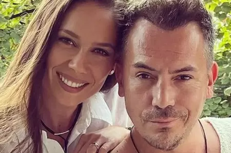 „Palatul din Popești Leordeni”! Cum arată casa de vis a Irinei și a lui Răzvan Fodor: 7 camere, o baie ca-n filme și grădina cu 30 de soiuri de trandafiri. Vezi imaginile spectaculoase!