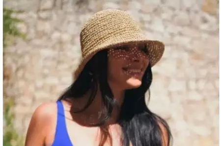 Realitatea brutală din „Maldivele Italiei”! Cât a dat Corina Caragea pe două șezlonguri și o umbrelă în Puglia: „Nici măcar în primul rând și...”
