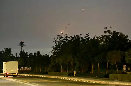 VIDEO 28 de elevi din Focșani și profesoarele lor, blocați în Dubai după închiderea spațiului aerian