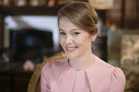 Burcu Biricik, actrița din &quot;Fata de la fereastră&quot;, afacere inedită împreună cu soțul său