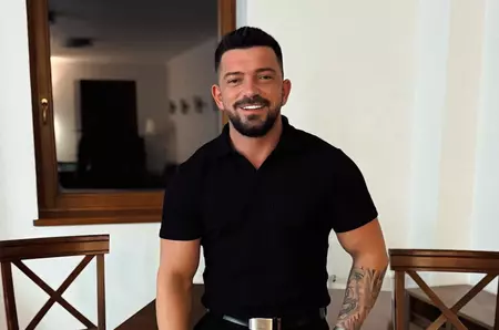 Incredibil! Ce a apărut la mormântul lui Andrei Perneș la opt luni după moartea sa