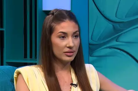 Jaqueline aruncă BOMBA despre părinții lui Alexandru: „E urât... Vezi mai mult