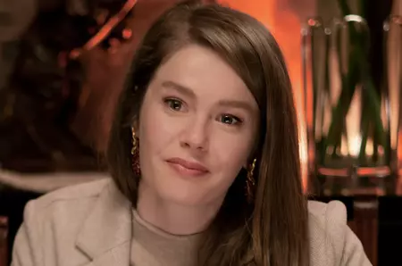 Incredibil cum arăta Burcu Biricik, actrița care joacă rolul principal Nalan în serialul &quot;Fata de la fereastră&quot;, când a câștigat titlul de „Regina Mediteranei”, în anul 2006