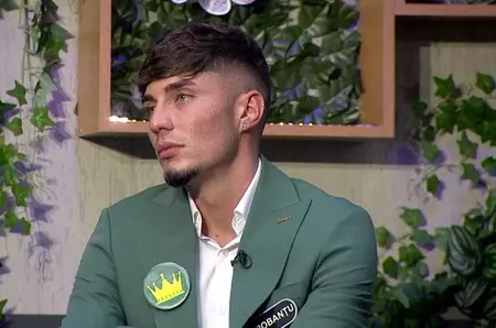 Dorobanțu nu se mulțumește cu o singură fată! Pe tot parcursul emisiunii, concurentul a fost implicat în mai multe triunghiuri amoroase: „Nu înțeleg de ce...”