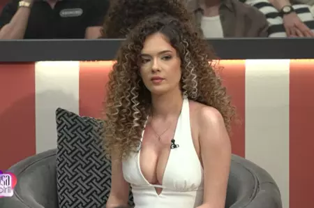 Cine este Andreea, noua concurentă din „Casa iubirii”! Frumoasa tânără are 23 de ani și este studentă la Finanțe Bănci