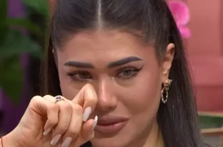 Lia n-a mai putut să se abțină și A CEDAT! Ce a putut să facă mama concurentei întrece orice limită???? Până și Andreea Mantea a rămas ȘOCATĂ să audă asta despre cea care i-a dat viață Liei: „Mă doare. De multe ori am nevoie să discut cu ea...”