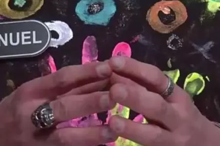 Tocmai S-A AFLAT! Cine este, de fapt, noul concurent din „Casa iubirii”... Vezi mai mult