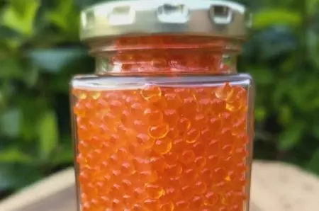 Cât costă 100 g de caviar roșu, bijuteria gastronomică ce cucerește piața de lux