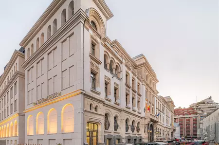 Prăbușirea Băncii Marmorosch Blank. 50.000 de români și-au pierdut economiile pe mâna unui escroc cu ștaif