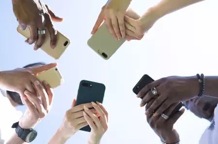 Prețurile telefoanelor vor crește în 2026. Scumpirea, provocată de AI