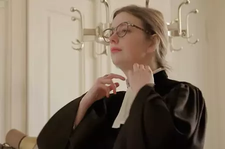 O preoteasă din Berlin a căsătorit religios patru bărbați între ei