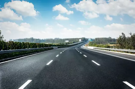 Autostrada inaugurată de Ziua Națională. Drum fără semafoare, fără oprire