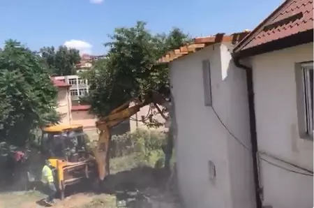 Extinderea unei case fără autorizație poate duce la demolare. Cazul din Iași care atrage atenția asupra problemei