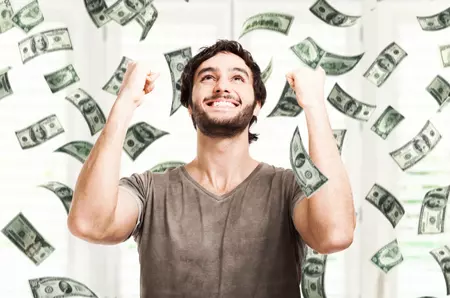 Final de februarie cu vești bune. Trei zodii atrag bani și oportunități financiare neașteptate