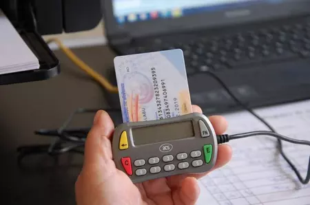 Cardul European de Sănătate în 2026. Capcana în care cad mii de români și procedura obligatorie pe Portalul CNAS pentru a evita facturile de mii de euro