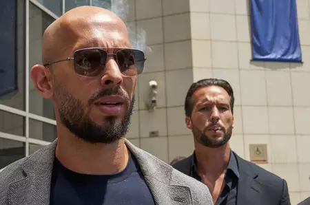 Frații Andrew și Tristan Tate ar intenționa să cumpere Hotelul Continental din Cluj