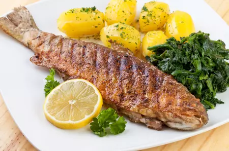 Zilele cu dezlegare la pește, gaură în buget pentru credincioși. Ce buget trebuie să aloce pentru singură masă