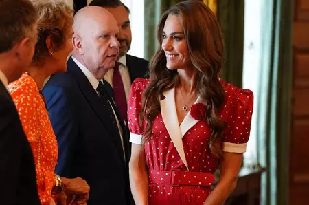 Prințesa Kate a revenit în centrul atenției la un eveniment important. Rochia aleasă a avut o simbolistică specială