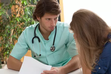 Cinci zodii cu probleme serioase de sănătate. Dr. Google nu e o soluție