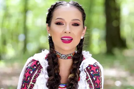 Vlăduța Lupău ar câștiga 100.000 de euro pe lună doar de la Trendyol datorită fanilor ei. Metoda prin care și Bianca Drăgușanu a ajuns la o sumă record