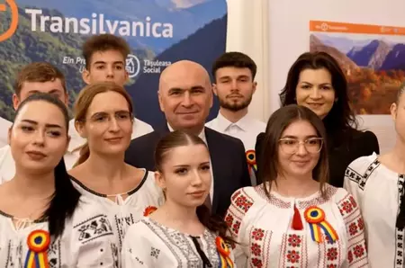 Cine este cu adevărat Ioana, noua soție a premierului Ilie Bolojan? Cu cine a fost căsătorită în trecut și ce secret ascunde